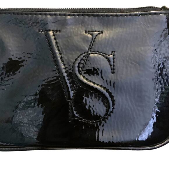VS Victoria’s Secret Patent Small Black Mini Bag Wallet Purse Makeup Wristlet - Picture 3 of 9